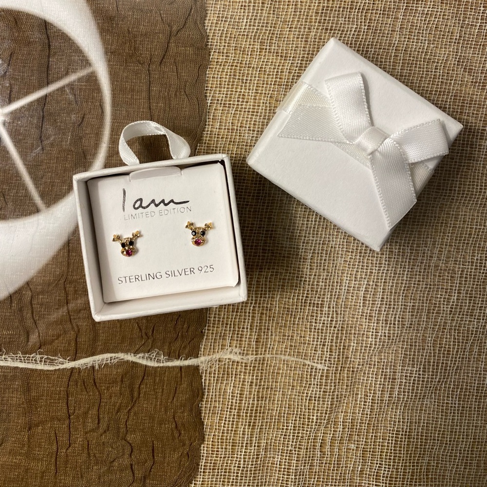 **GIFTED** I am LIMITED EDITION STERLING SILVER 925 reindeer earrings 🤶🎅🦌🎄❄️ - Picture 3 of 16